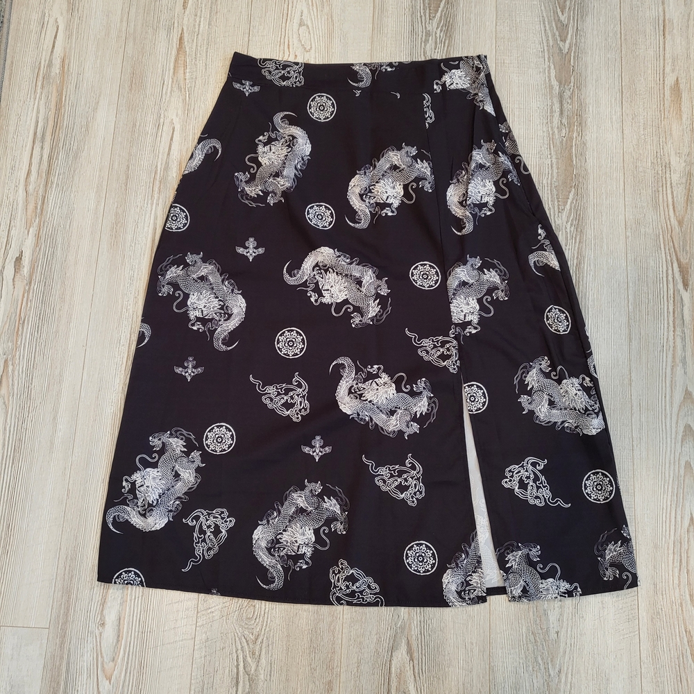 ROMWE Monochrome Dragon Print A-Line Skirt